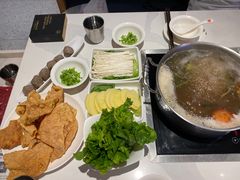 -牛焱·贵州黄牛肉火锅(城西银泰店)