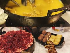 -鲜入围煮花胶鸡海鲜火锅