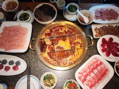 -小天鹅火锅·一线江景洪鼎旗舰店(洪崖洞店)