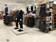 -优衣库(哈尔滨中央大街店)