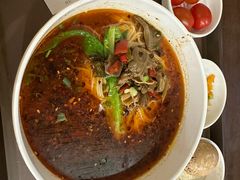 泡椒鸡杂面-小滨楼(渝都大道店)