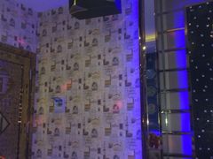 -卡迈隆主题量贩式KTV(中百大厦店)