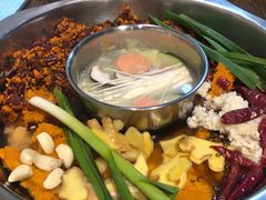 -周幺妹重庆老火锅(银泰城总店)