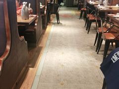 大堂-江边城外烤全鱼(魏公村店)