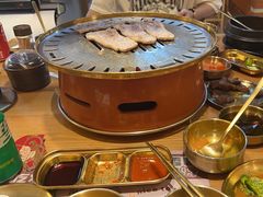 -闻老头·菊花炭烤肉(D11店)