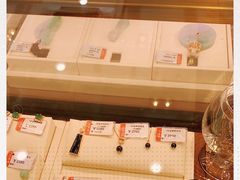 -华夏典当行(龙德广场店)