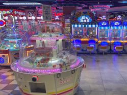 -LuckyStar幸运星家庭娱乐中心(东莞国贸店)