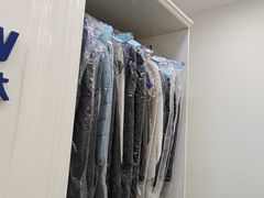 -布瑞琳洗衣(西堤红山店)