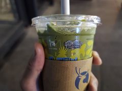 -瑞幸咖啡(大连罗斯福广场一层店)