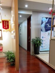 -Mamom club 慢会所(爱丁堡店)