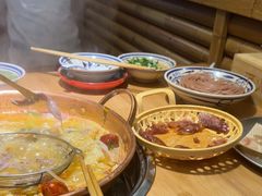 -洱火云南酸菜牛肉火锅(石景山当代商城店)