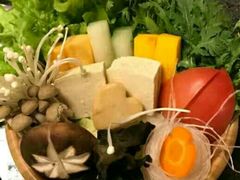 -湊湊火锅·茶憩(新中关购物中心店)