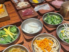 -银米·云南传统过桥米线(双廊黑金冠店)