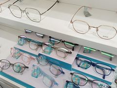 -美式眼镜·授权蔡司.依视路.尼康.豪雅.明月(南翔印象城店)