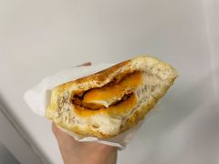 咸蛋超人欧包-一鸣真鲜奶吧(巴黎都市奶吧店)