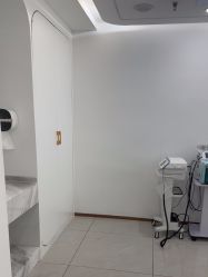 -至简医疗美容·医生集团