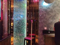 -依呀呀ktv烧烤小串(中山西路店)
