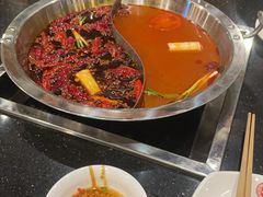 -百年川椒重庆老火锅(光谷店)