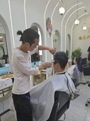 点击看大图 -臻艾Hair Salon