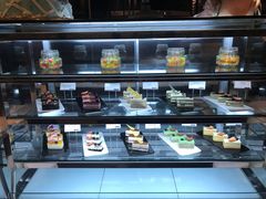 面包甜点陈列柜-天诚丽筠酒店-西餐厅