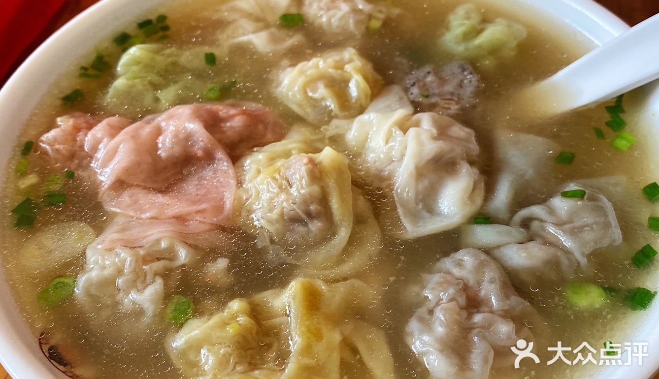 正果云吞、虾堆、粽子、腊味饭、濑粉、蛋散、咸水角、糍粑…