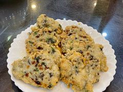 煎鲮鱼饼-红星光发煲仔饭(文海店)