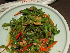 -川流不息·地道川菜·小龙虾(松东路店)