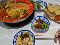 -王奋斗贵州酸汤牛肉火锅