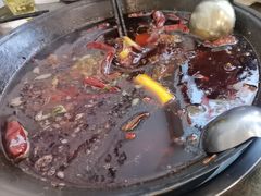 -黄潇洒老火锅(九眼桥宏济巷店)