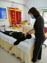 -季群小儿推拿(圣克拉店)