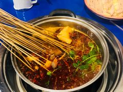 -马路边边串串香形象店(磐石路店)