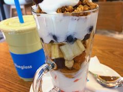 樱桃花式酸奶-Blueglass酸奶(财富购物中心店)