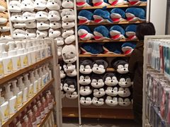 -名创优品(山东青岛华润万象城店)