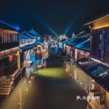 有什么比在周庄泛舟的美景更富诗意呢？