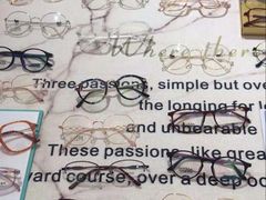 -肆兮眼镜·蔡司·徕卡战略合作店(大坪店)