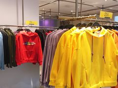 -URBAN REVIVO(欢乐海岸购物中心店)