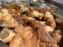 卤牛蹄-烂厅下牛肉汤