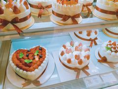 -花花卷卷·鲜食蛋糕(静安久光百货店)