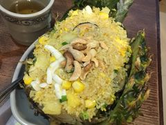 -大头虾越式风味餐厅(光明广场店)