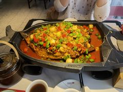 -江边城外烤全鱼(世茂广场店)