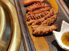 -铭牛烧肉·和牛海鲜自助(高新月牙湖店)