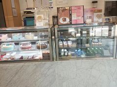 面包甜点陈列柜-哈根达斯(国瑞店)