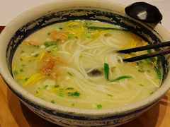 -新世界·过桥米线宴