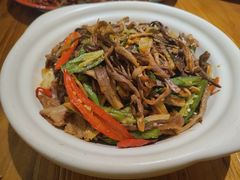 -先启半步颠·川菜小炒