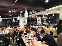 大堂-裕记烧腊连锁餐饮(外马分店)