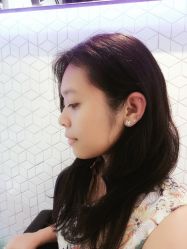 店内-艺耳美专业穿耳洞打耳洞穿孔