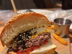 -三勾JJJ Burger&Coffee(梅溪湖店)