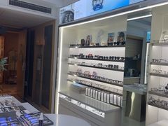 -视野联行眼镜·蔡司·尼康战略合作店(城西银泰店)