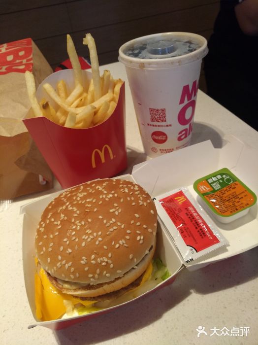 麦当劳(大栅栏店)刚炸出来薯条图片
