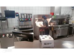 -麦当劳(学院大街店)